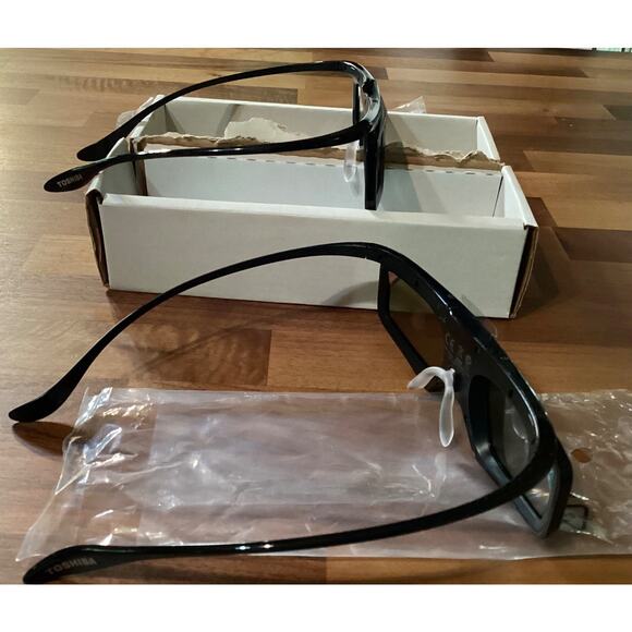 3D Active Shutter Glasses Set of 2 For Toshiba - Picture 6 of 10